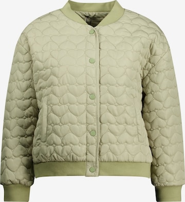 Veste mi-saison 'Lovely' Deeluxe en vert : devant