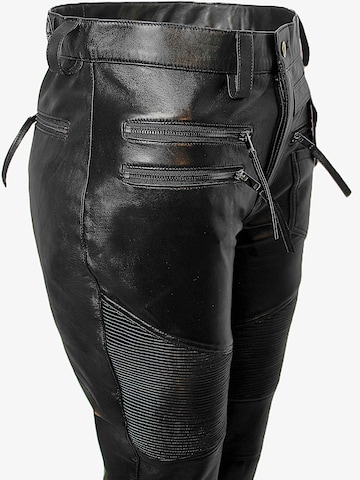 Be  Noble Slim fit Trousers 'Lederhose im Biker-Style mit Stretchleder' in Black