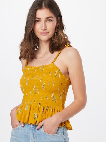 ABOUT YOU Top 'Hailey' in Yellow: front