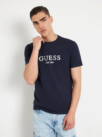 GUESS Футболка в Синий: спереди