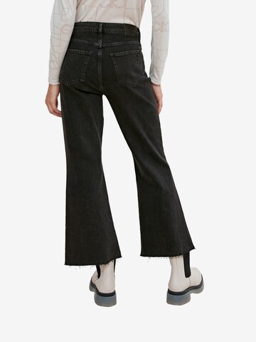 COMMA Flared Jeans in Grau
