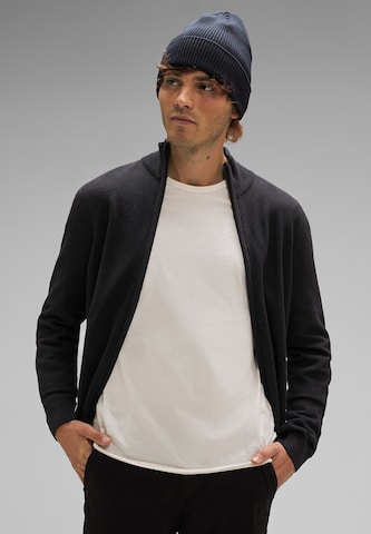 Street One MEN Strickjacke in Schwarz: Vorderseite