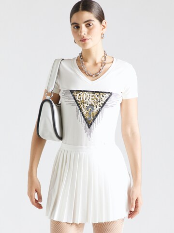 GUESS Paita 'TRIANGLE TIGER' värissä beige: etupuoli