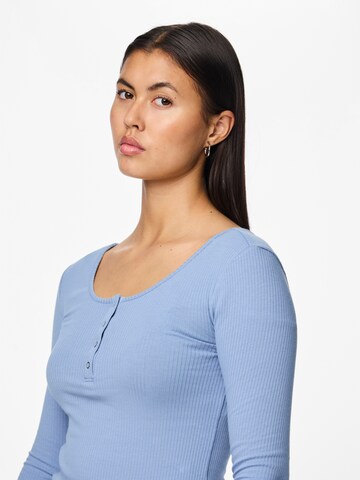 PIECES - Camiseta 'PCKitte' en azul