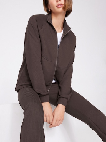 Tezenis Flared Pants in Brown