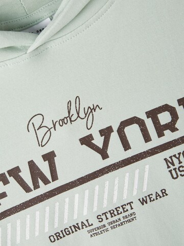 NAME IT Sweatshirt 'Vugo' in Grün