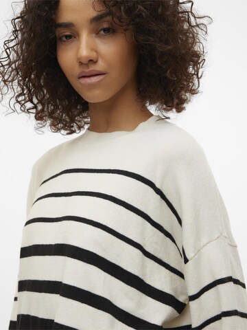 VERO MODA Pulóver 'Rain' - bézs