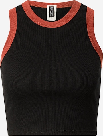 Onzie Sports Top in Black: front
