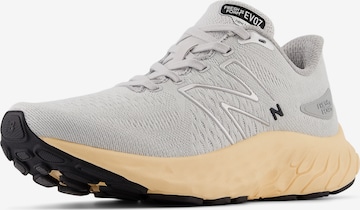 new balance - Zapatillas de running 'X Evoz V3' en gris: frente