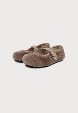 BIRKENSTOCK Μπαλαρίνα με λουράκια 'Santa Clarita' σε καφέ