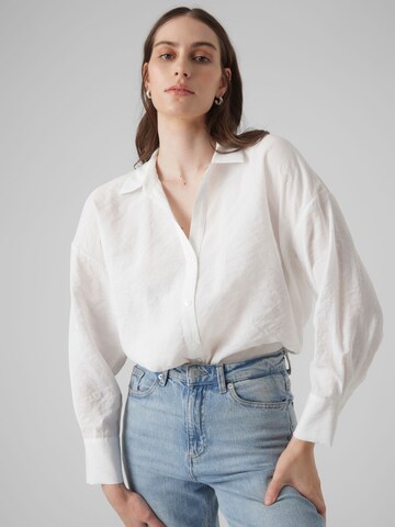 VERO MODA Blouse 'Quenny' in Wit: voorkant