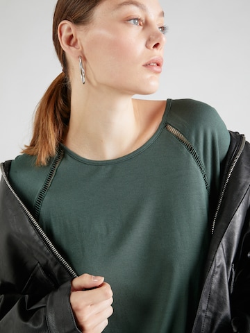 ABOUT YOU Shirt 'Grace' in Groen