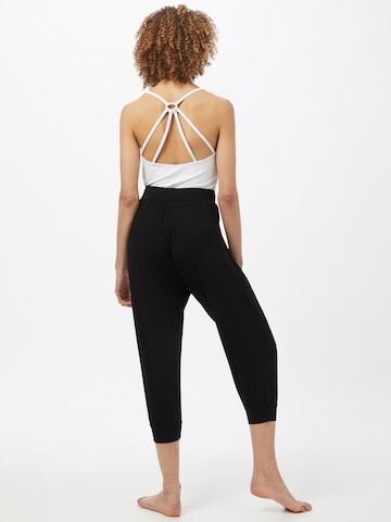 CURARE Yogawear Tapered Sportsbukser i sort