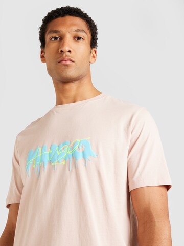 HUGO T-Shirt 'Dacation' in Pink