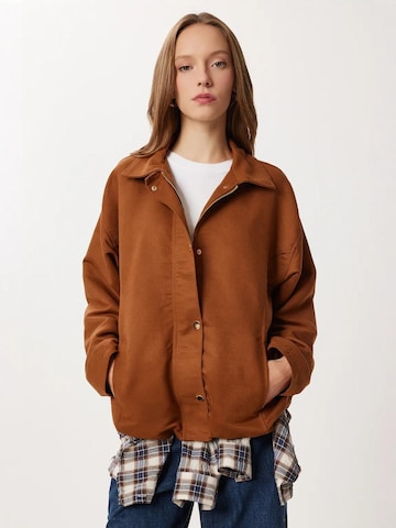 Happiness İstanbul Tussenjas in Bruin