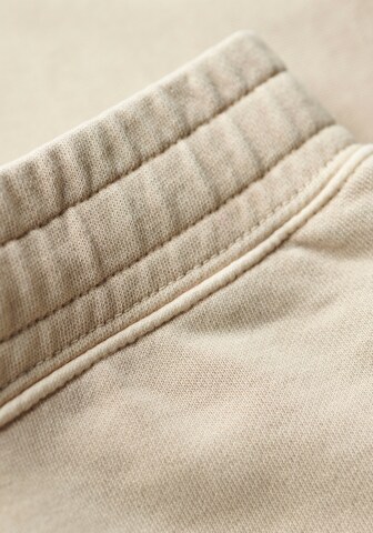 Regular Pantalon cargo Superdry en beige