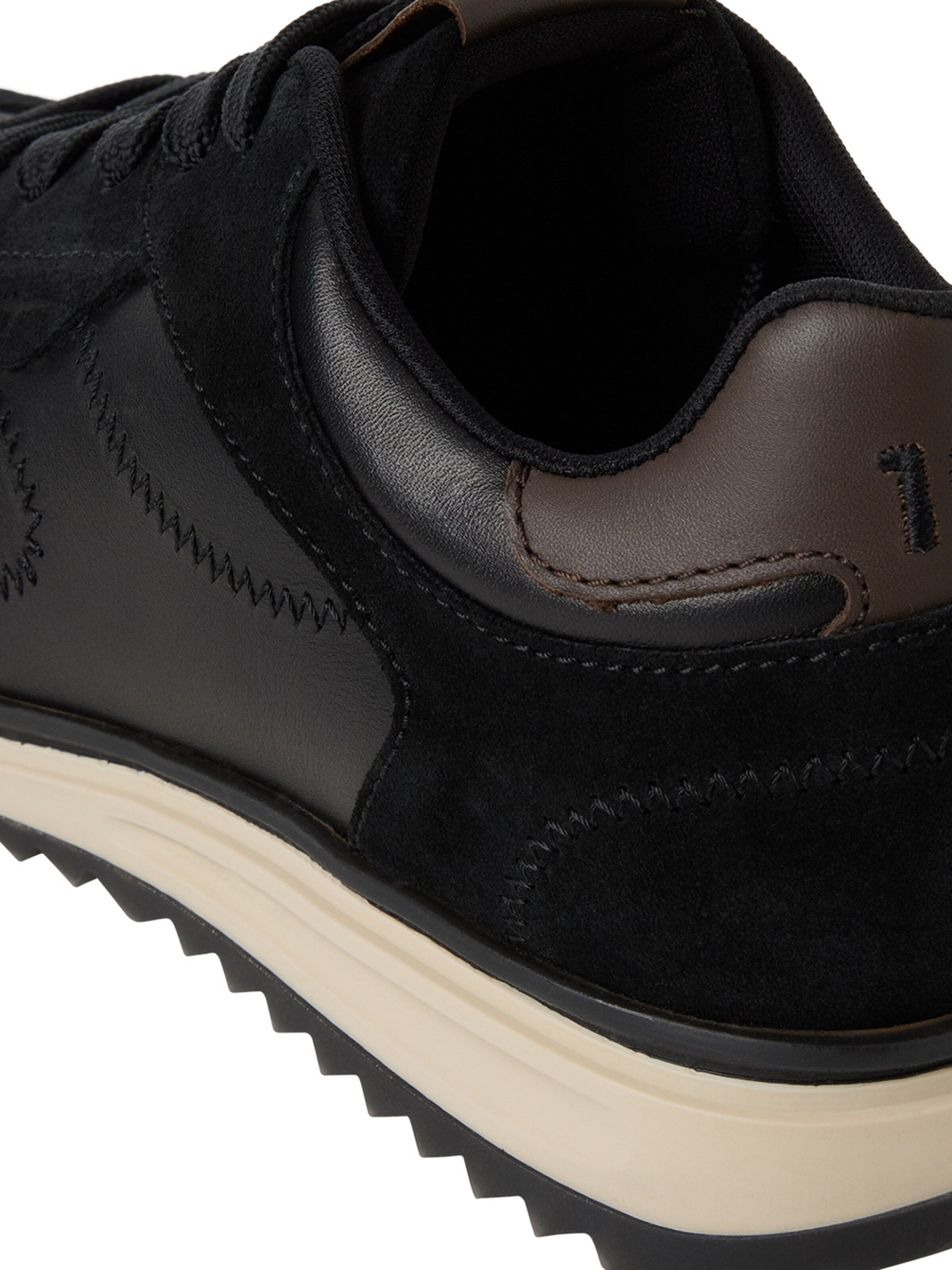Tamaris Platform trainers in Black