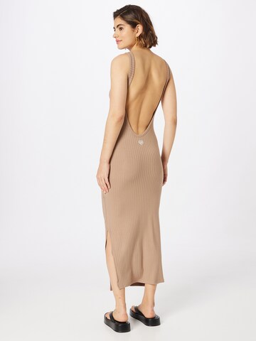 Femi Stories - Vestido 'ORINA' en beige