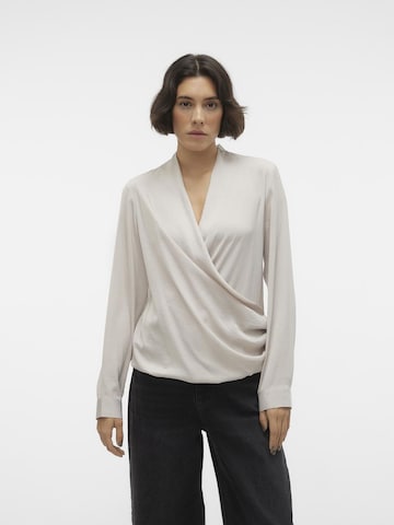 VERO MODA Shirt in Beige