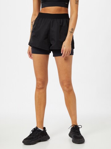 NU-IN Regular Sportshorts in Schwarz: predná strana