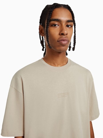 Bershka T-Shirt in Beige