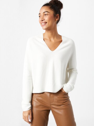 DRYKORN Sweater 'Linnie' in White: front