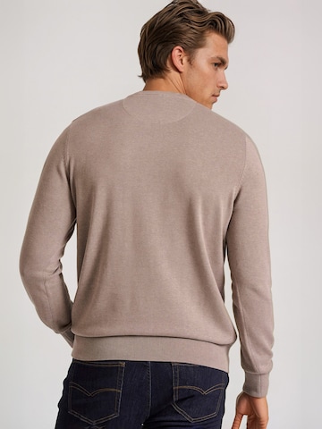 Pull-over Funky Buddha en marron