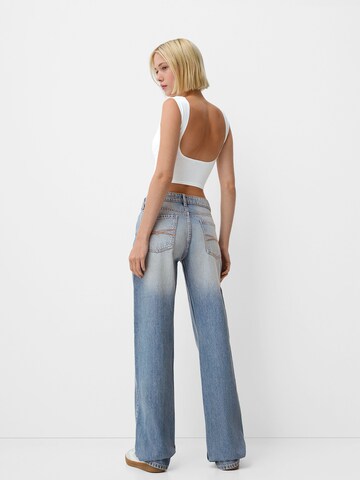 Bershka Loose fit Jeans in Blue