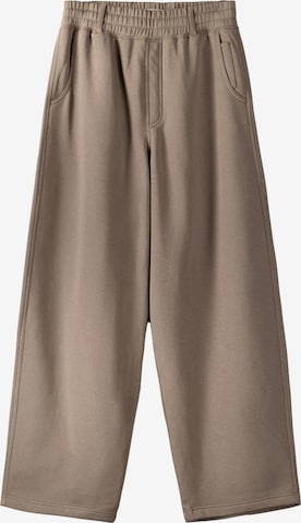 Bershka Wide leg Trousers in Beige: front