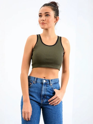 Top di Tommy Life in verde