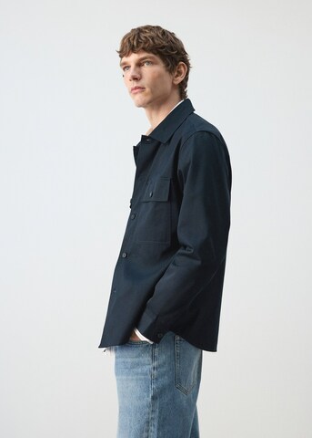 MANGO MAN Comfort Fit Hemd 'Roberto' in Blau