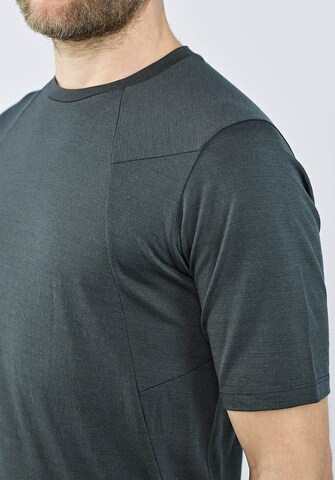 BLACKYAK Shirt 'Kabru' in Grey