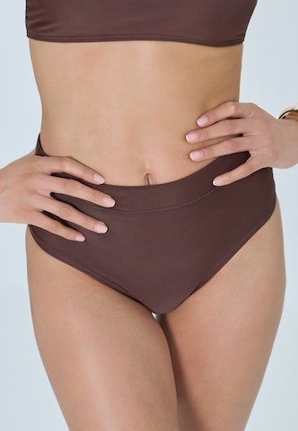 LSCN by LASCANA Bikini hlačke | rjava barva: sprednja stran