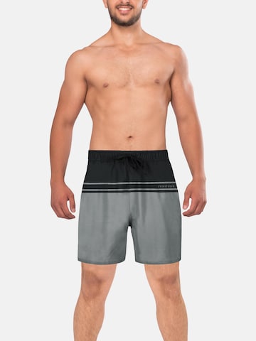 Shorts de bain 'Makaha' normani en gris