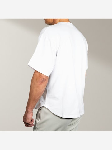 Maglia funzionale 'Form Tee' di Muscle Up in bianco