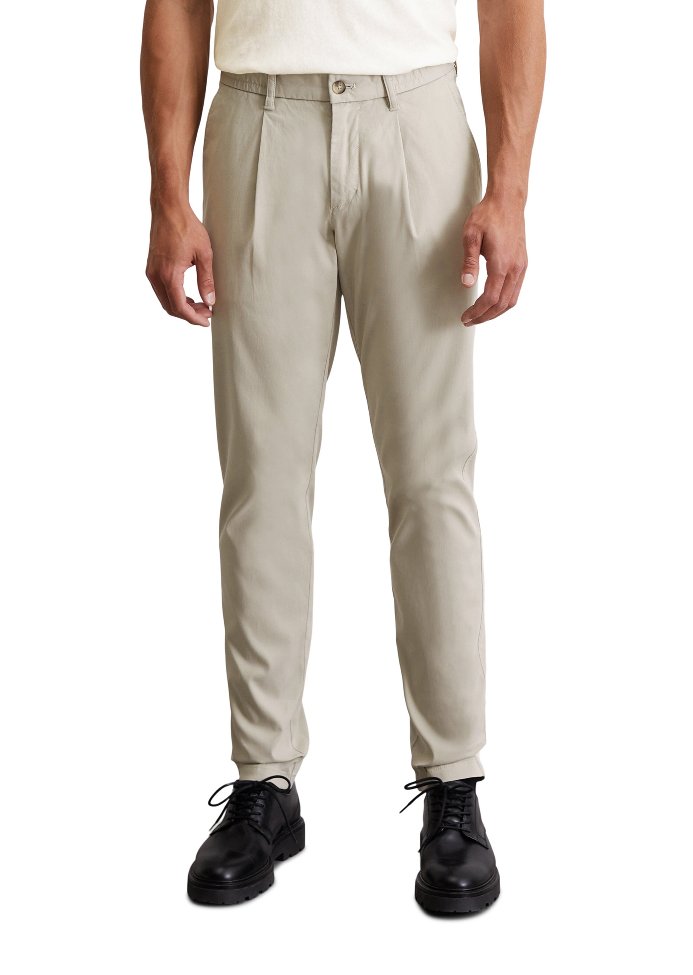 Marc O'Polo Slim fit Chino Pants in Beige: front