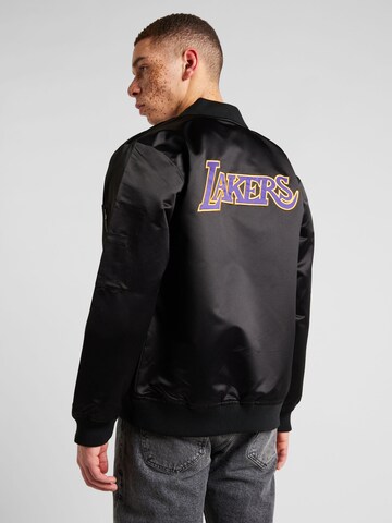 Mitchell & Ness Демисезонная куртка 'La Lakers' в Черный: спереди