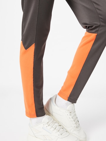 Regular Pantalon de sport Hummel en gris