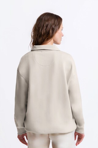 UNIQVIBE Sweatshirt in Beige