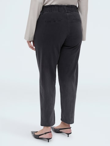 regular Jeans di Fiorella Rubino in nero