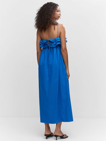 MANGO Jurk 'Miel' in Blauw