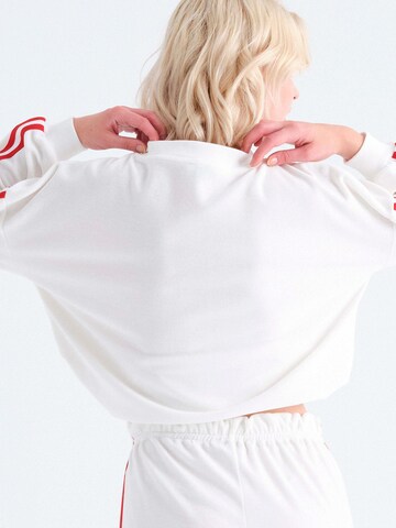 Rockupy Sweatshirt 'Vroni' in White