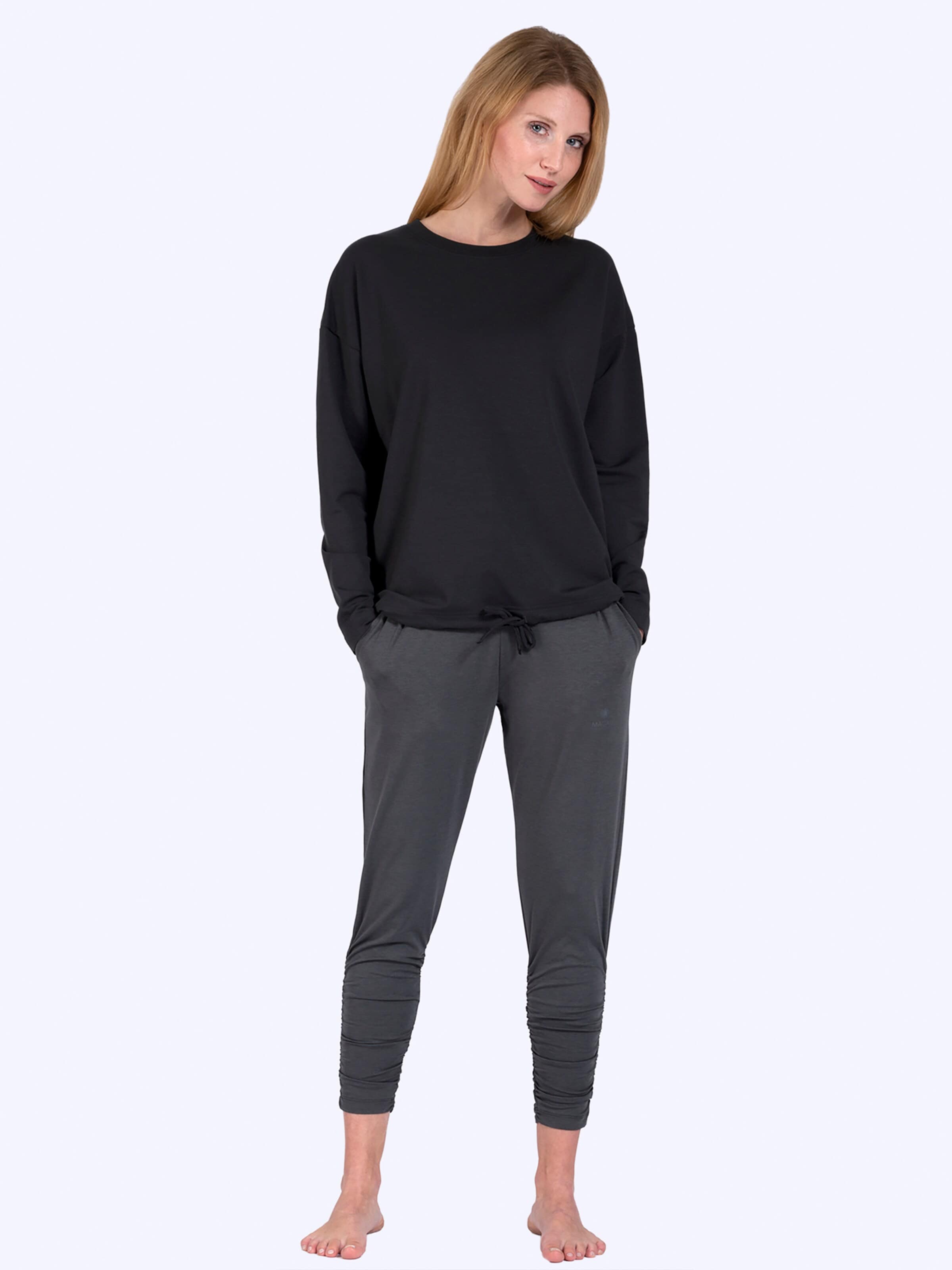 Magadi Sportpullover 'Gigi'‌ in Schwarz