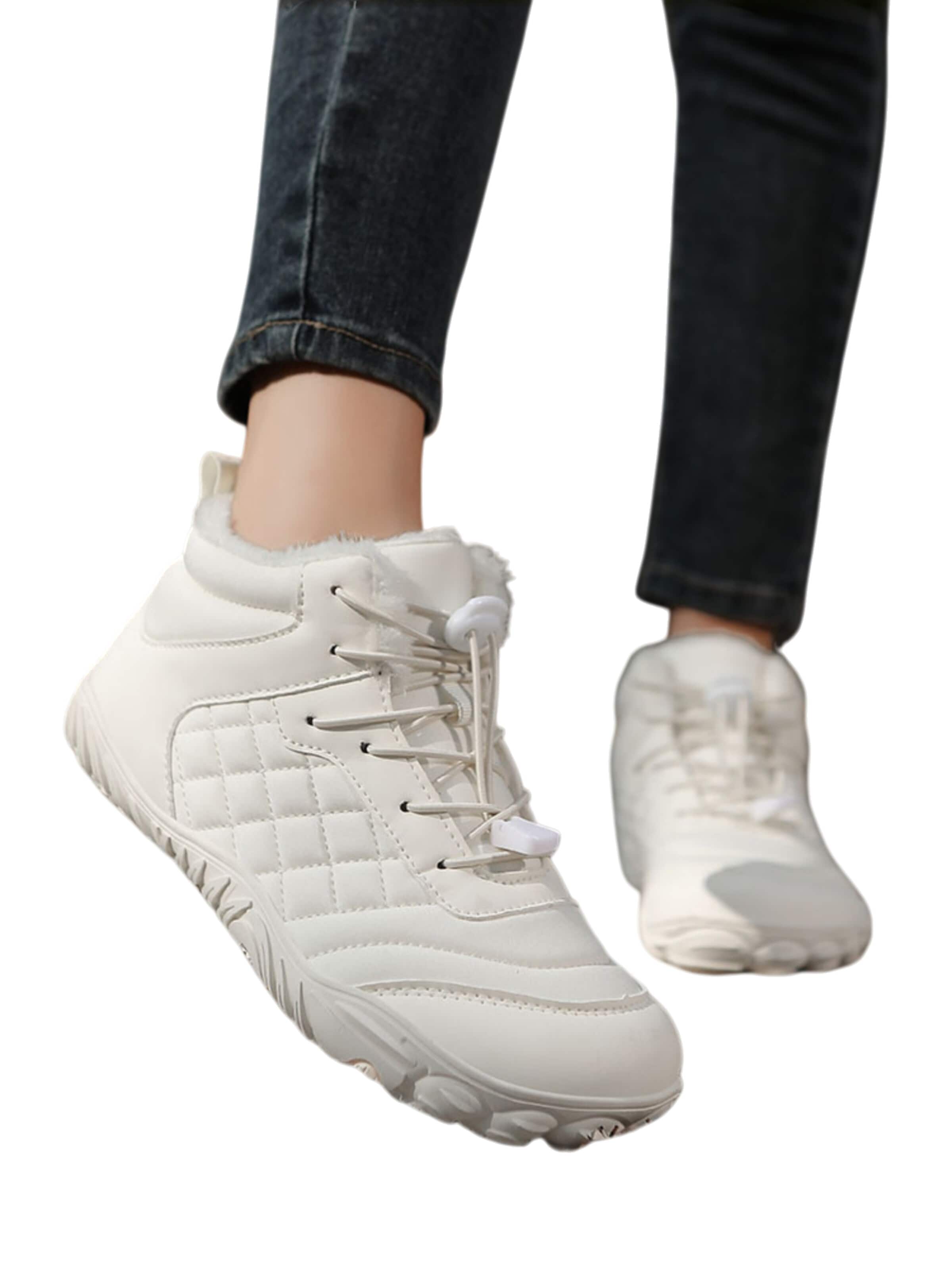 HUSKSWARE Snow Boots in White