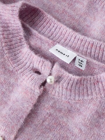 Cardigan NAME IT en rose