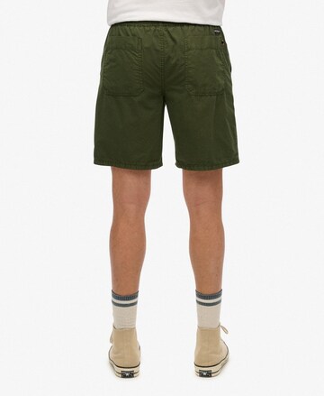 Superdry Regular Broek 'Essentials' in Groen