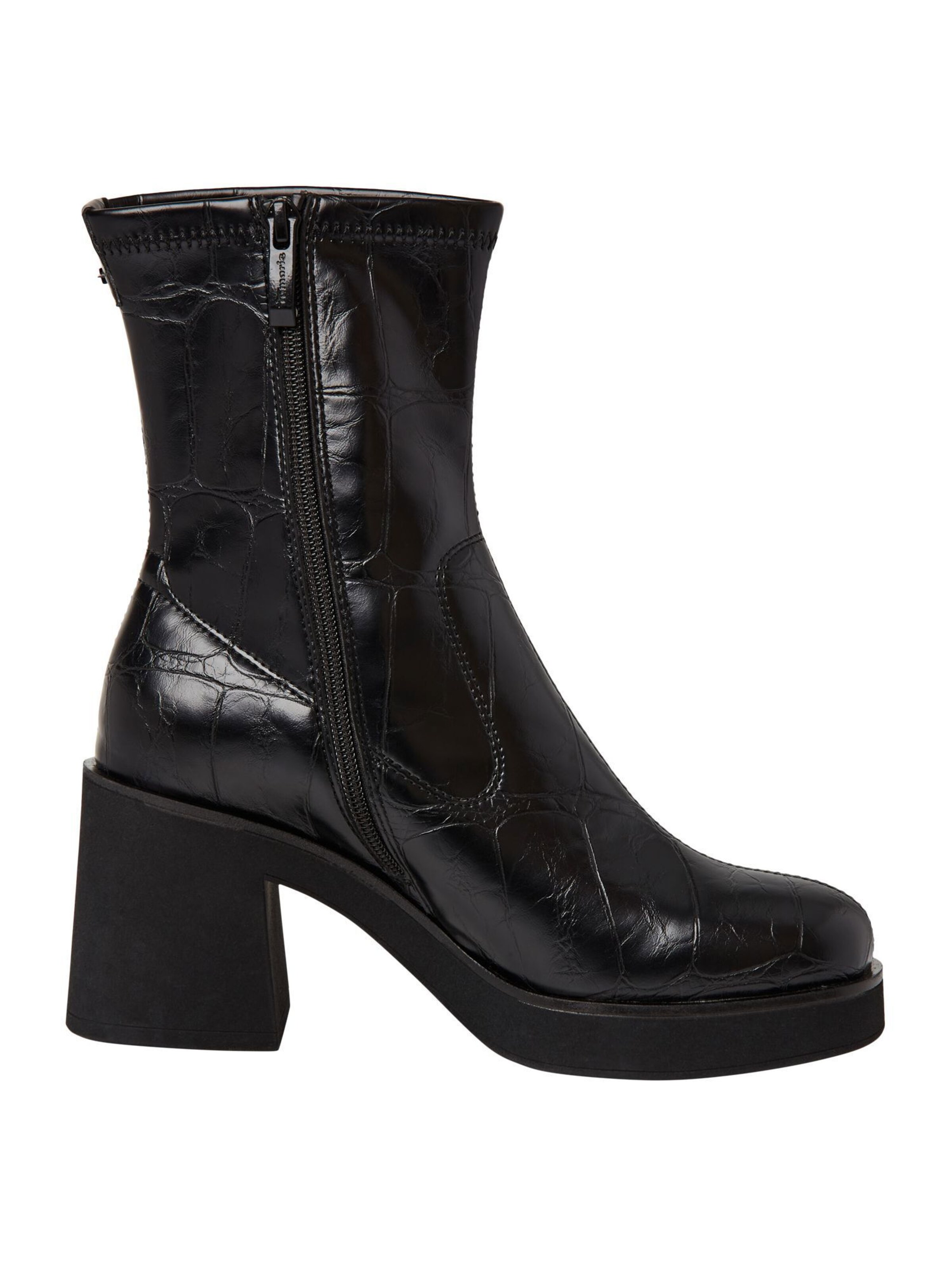 Tamaris Ankle Boots in Black