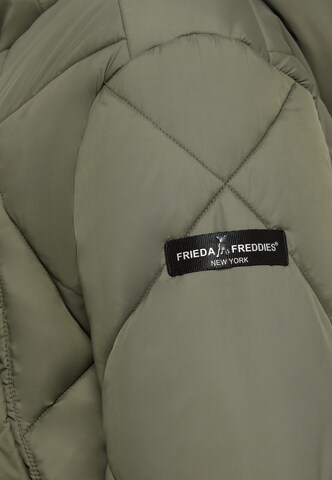 Frieda & Freddies NY Mantel 'Richelle' in Grün