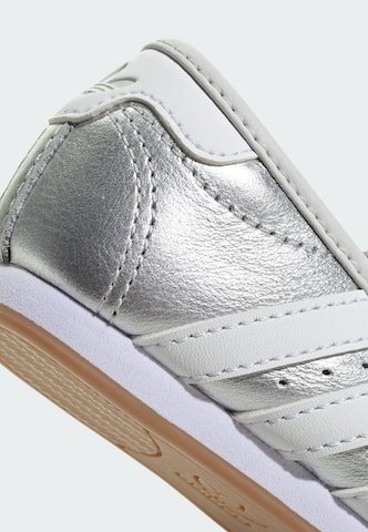 ADIDAS ORIGINALS Sneakers 'Taekwondo' in Zilver