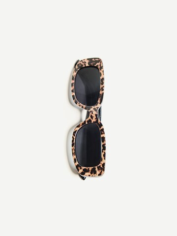 Bershka Sunglasses in Black